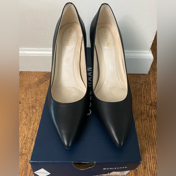 Cole Haan Shoes - Cole Haan Black Pumps